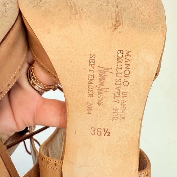 Manolo Blahnik retro Camel Brown leather Ankle tie pumps perforated toe EU 36.5 - Picture 9 of 9